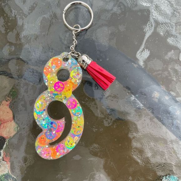 Custom Resin Keychain | Keep Going Keychain | Mental Health Keychain - Picture 5 of 9